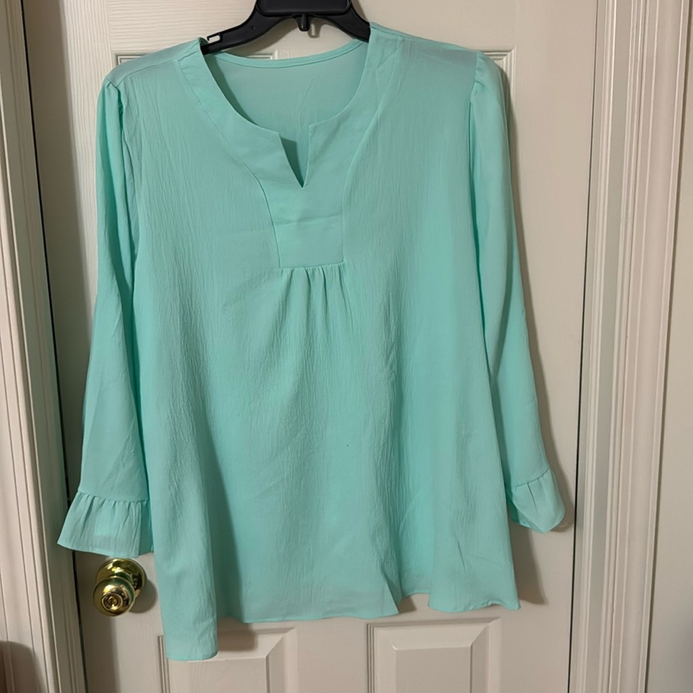 Women’s long sleeve blouse with bell sleeves mint green